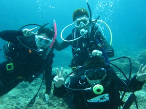 沖縄　ダイビング　青の洞窟　真栄田岬