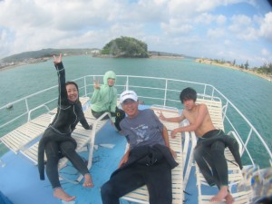 沖縄　ダイビング　真栄田岬　青の洞窟