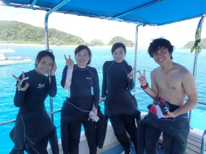 沖縄　ダイビング　慶良間　ＦＵＮ　ＡＯＷ講習　ＰＡＤ