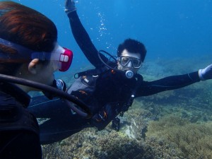 沖縄　ダイビング　砂辺　ビーチ　体験