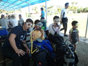 沖縄　ダイビング　青の洞窟　体験