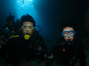 沖縄　体験ダイビング　青の洞窟