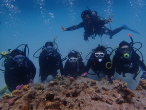 沖縄　ダイビング　慶良間　体験ダイビング　ＦＵＮダイビング