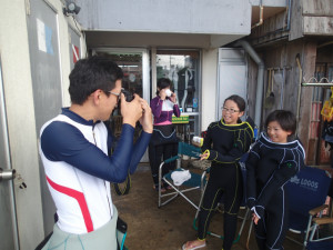 沖縄　ダイビング　体験ダイビング　砂辺　親子