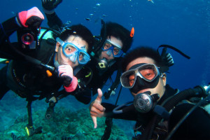 沖縄　ダイビング　講習　PADI