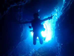 沖縄　ダイビング　万座　FUNダイビング