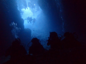 沖縄　ダイビング　青の洞窟　体験ダイビング