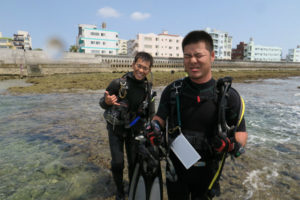 沖縄　砂辺　北谷　ダイビング　ビーチダイビング