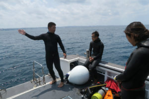 沖縄　北谷　嘉手納　読谷　ダイビング　ボートダイビング　DM講習