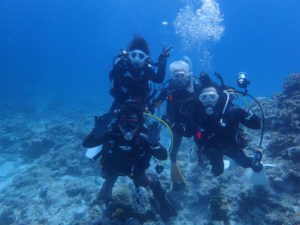 沖縄　ダイビング　慶良間　FUNダイビング　自社船