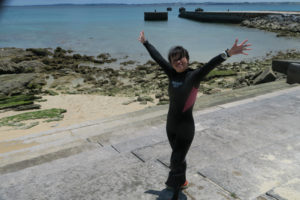 沖縄　本島　東海岸　金武　レッドビーチ　ダイビング　ファンダイビング　ボートダイビング
