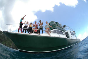 沖縄　ダイビング　慶良間　体験ダイビング　自社船　ベータ号