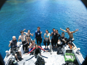沖縄　慶良間　慶良間諸島　ダイビング　ボートダイビング　ファンダイビング　自社船　体験ダイビング