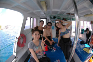 沖縄　慶良間　慶良間諸島　ダイビング　ボートダイビング　ファンダイビング　自社船　体験ダイビング