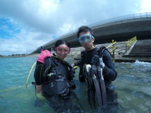 沖縄　沖縄本島　那覇　那覇シーサイドパーク　ビーチダイビング　ダイビング　体験ダイビング　ファンダイビング