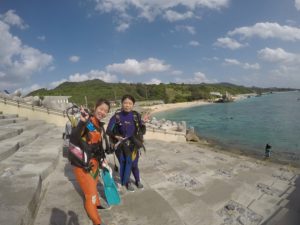 沖縄　崎本部　ゴリラチョップ　ダイビング　ビーチダイビング　ファンダイビング