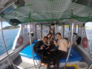 沖縄　ダイビング　慶良間　体験ダイビング　自社船