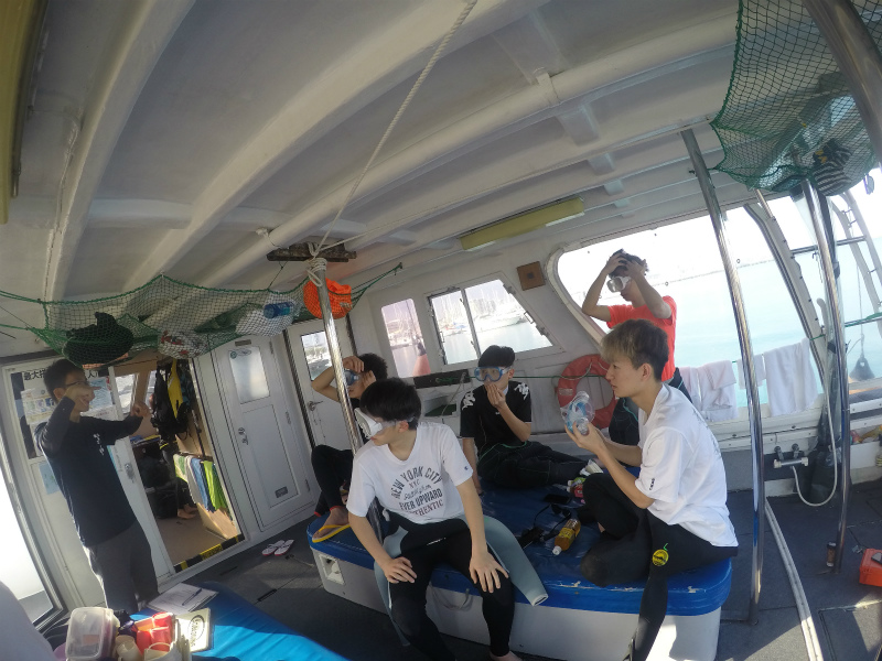 沖縄　慶良間　慶良間諸島　ダイビング　ファンダイビング　ボートダイビング　体験ダイビング　自社船