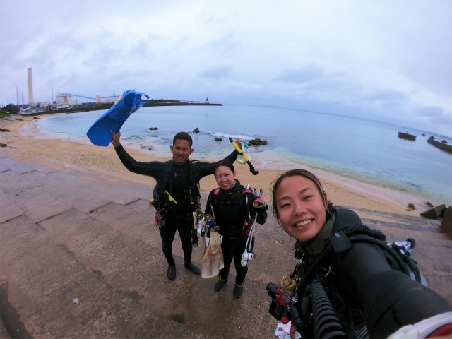 沖縄　沖縄本島　東海岸　金武　レッドビーチ　ダイビング　ビーチダイビング