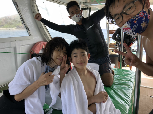 沖縄　ダイビング　体験ダイビング　慶良間　ウミガメ