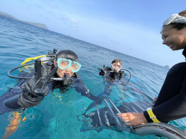 沖縄　慶良間　ダイビング　体験ダイビング　ウミガメ