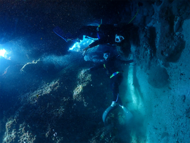 沖縄　慶良間　自社船　ダイビング　体験ダイビング