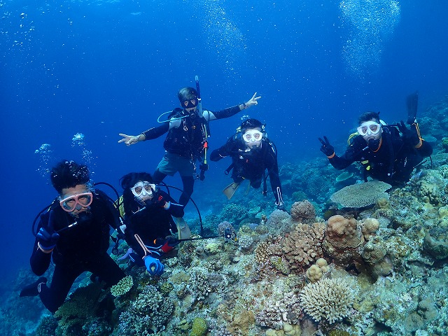 沖縄　ダイビング　慶良間　自社船