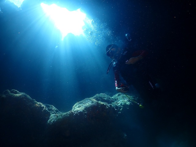 沖縄　ダイビング　慶良間　自社船