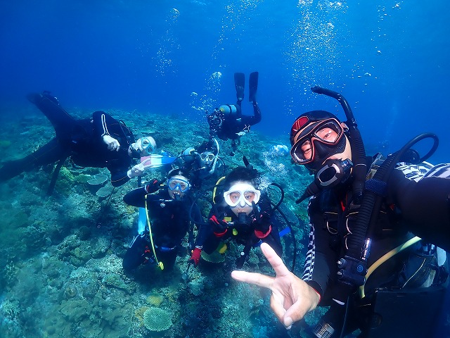 沖縄　ダイビング　慶良間　自社船