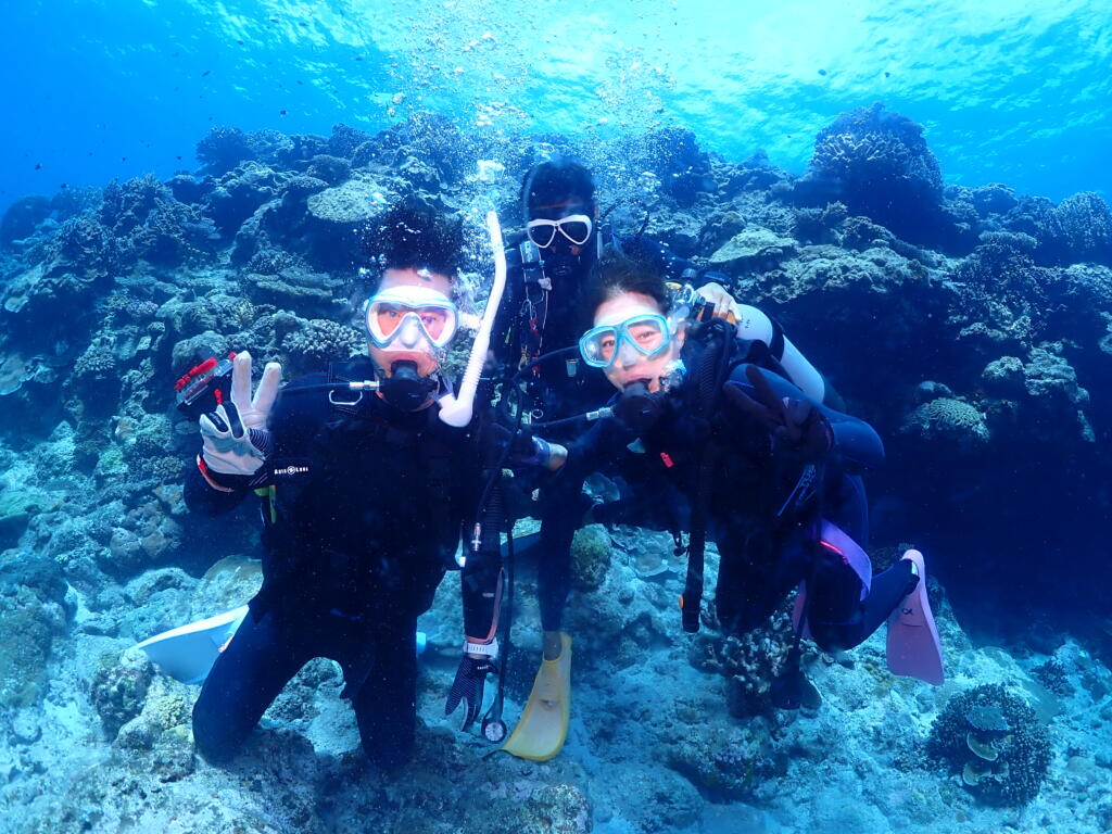 沖縄　ダイビング　慶良間　自社船