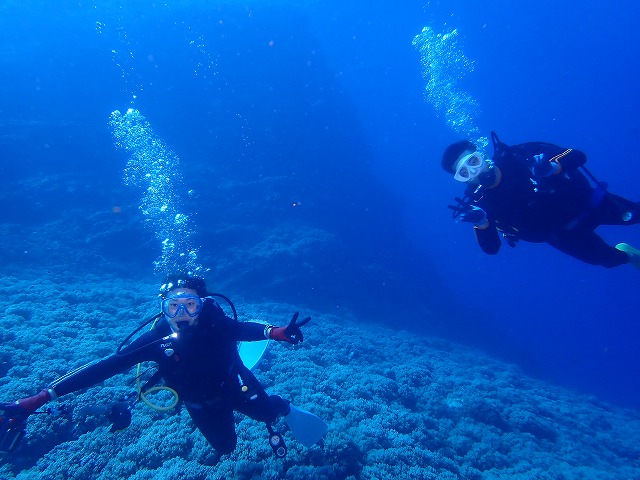 沖縄　ダイビング　慶良間　自社船