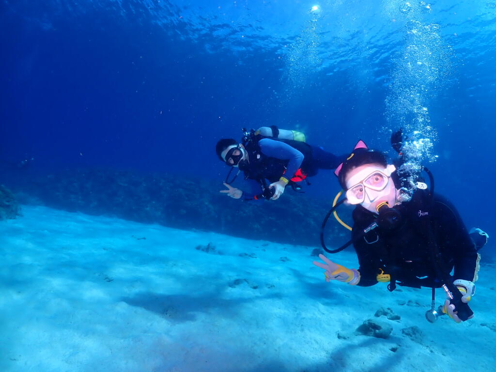 沖縄　ダイビング　慶良間　自社船