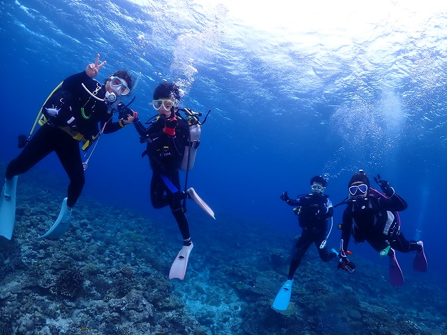 沖縄　ダイビング　慶良間　自社船