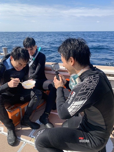 沖縄　ダイビング　ホエールスイム　自社船