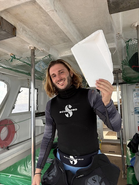 沖縄　ダイビング　ホエールスイム　中部