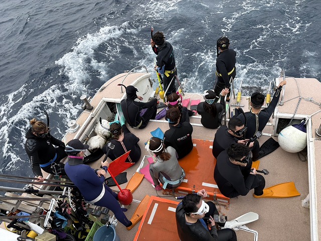 沖縄　ダイビング　ホエールスイム　自社船