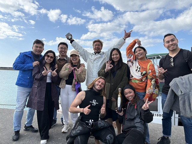 沖縄　ダイビング　ホエールスイム　自社船