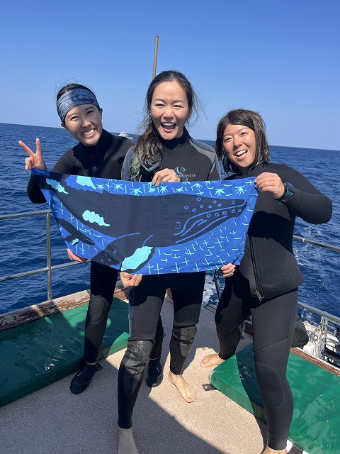 沖縄　ダイビング　ホエールスイム　自社船