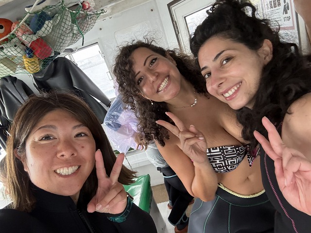 沖縄　ダイビング　ホエールスイム　自社船