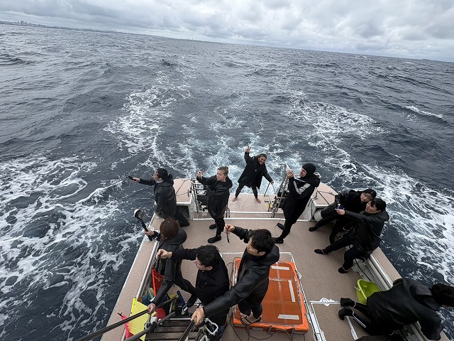 沖縄　ダイビング　ホエールスイム　自社船