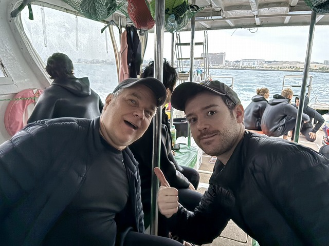 沖縄　ダイビング　ホエールスイム　自社船