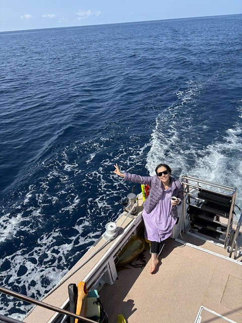 沖縄　ダイビング　ホエールスイム　自社船