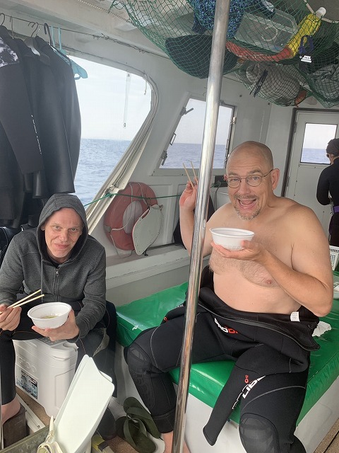 沖縄　ダイビング　ホエールスイム　自社船