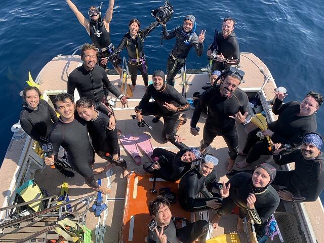 沖縄　ダイビング　ホエールスイム　自社船