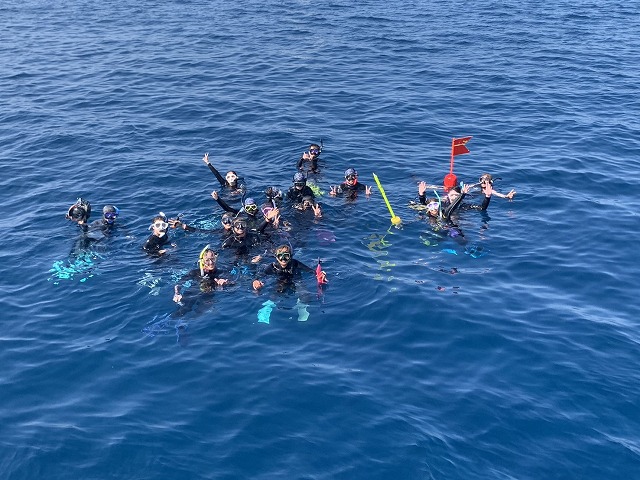 沖縄　ダイビング　ホエールスイム　自社船