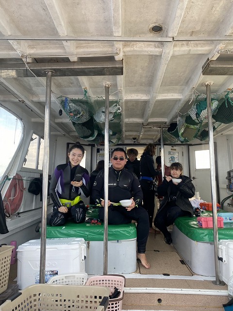 沖縄　ダイビング　ホエールスイム　自社船