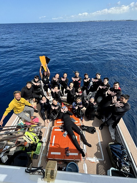 沖縄　ダイビング　ホエールスイム　自社船