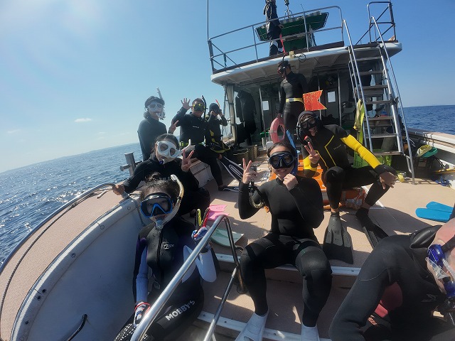 沖縄　ダイビング　ホエールスイム　自社船