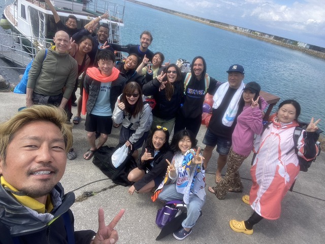 沖縄　ダイビング　ホエールスイム　自社船