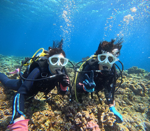 沖縄　ダイビング　慶良間　自社船